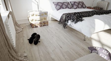 Vinyl Flooring 101: What Is Vinyl Flooring and Should You Get It?
