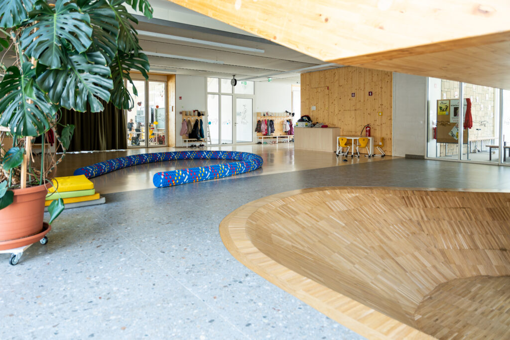 PARQUET 3LP 1S OAK NATURAL UNI MATT LACQUERED BRU 4Vm BC